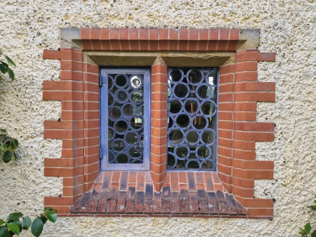 Goddard window